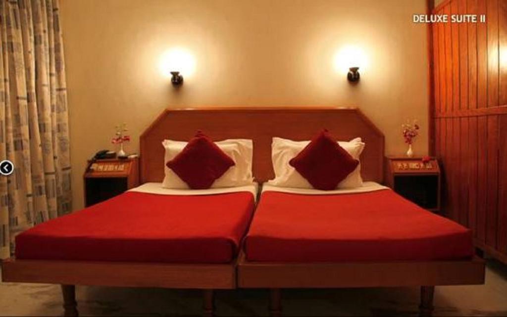 Hotel Ram International Pondicherry Exteriör bild